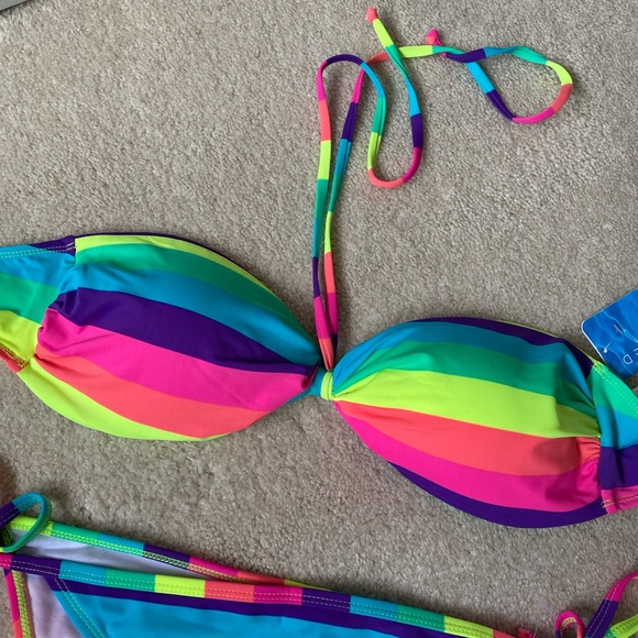 **BRAND NEW MULTICOLOUR BIKINI** - Picture 2 of 5